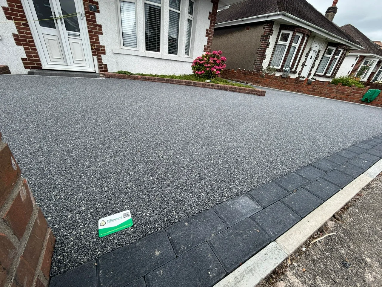 dark grey marble resin drive block border Rhiwbina Cardiff